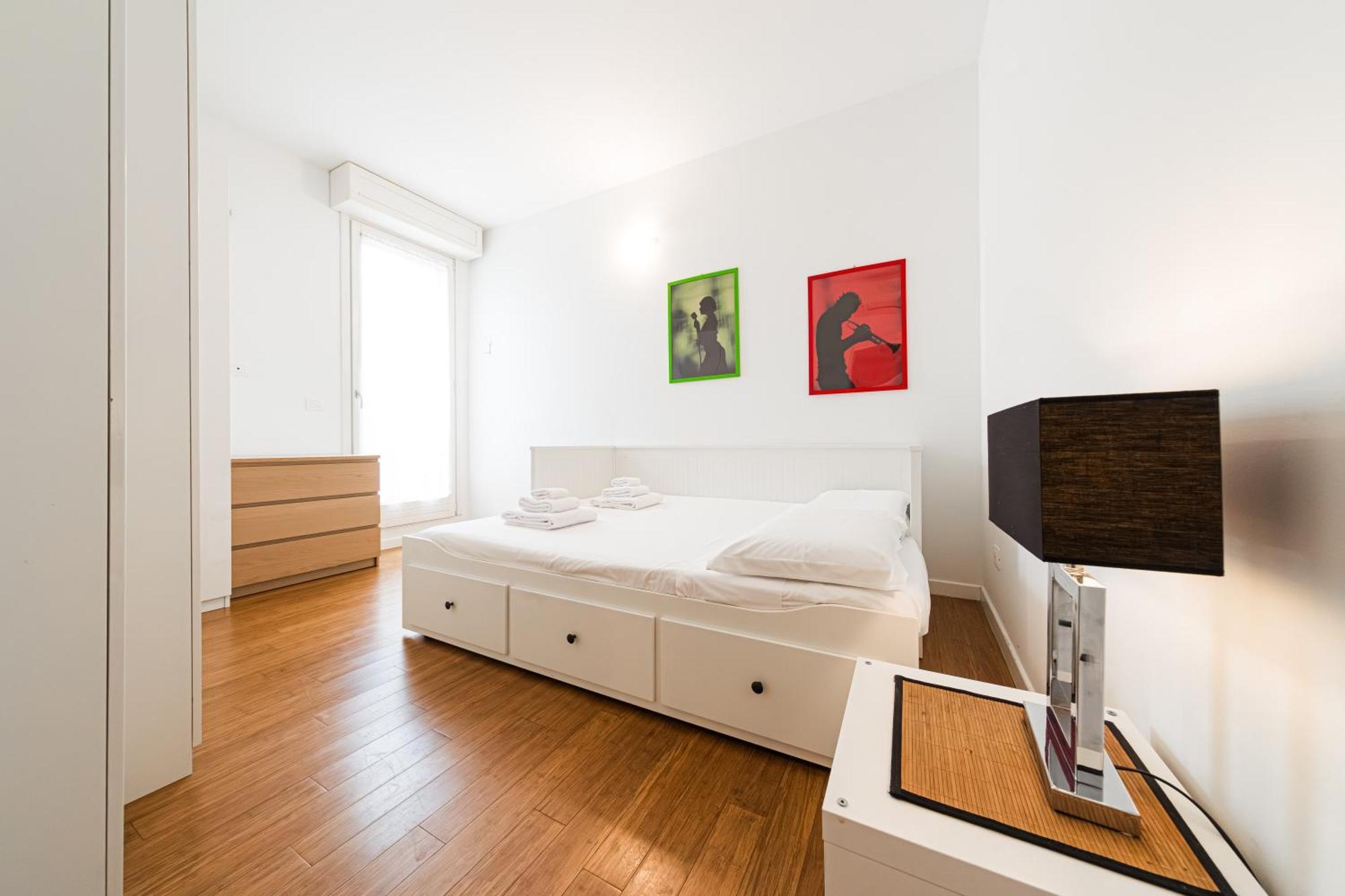 Nettuno Apartment - Private Garden In Bologna Center Eksteriør billede