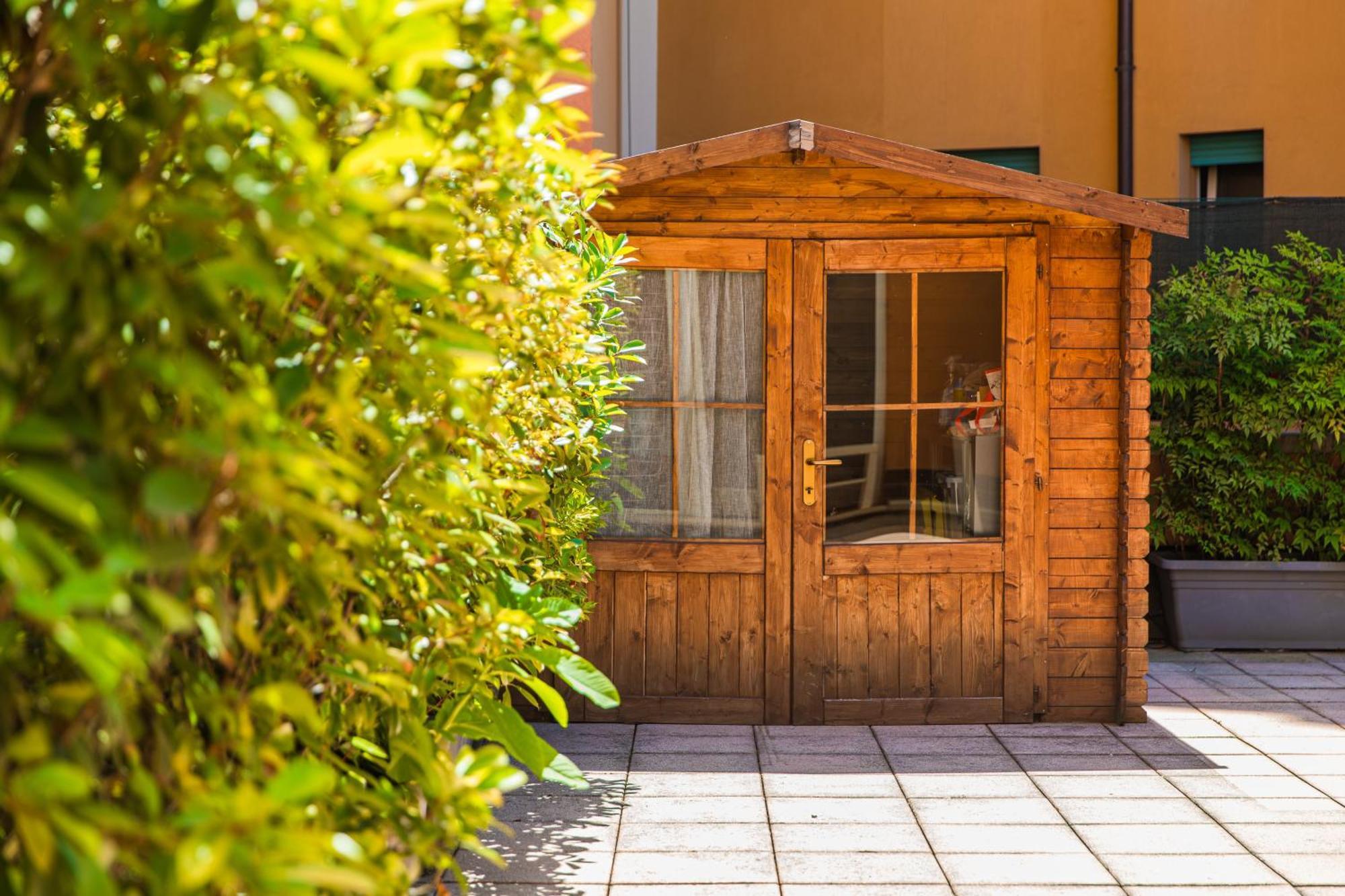 Nettuno Apartment - Private Garden In Bologna Center Eksteriør billede
